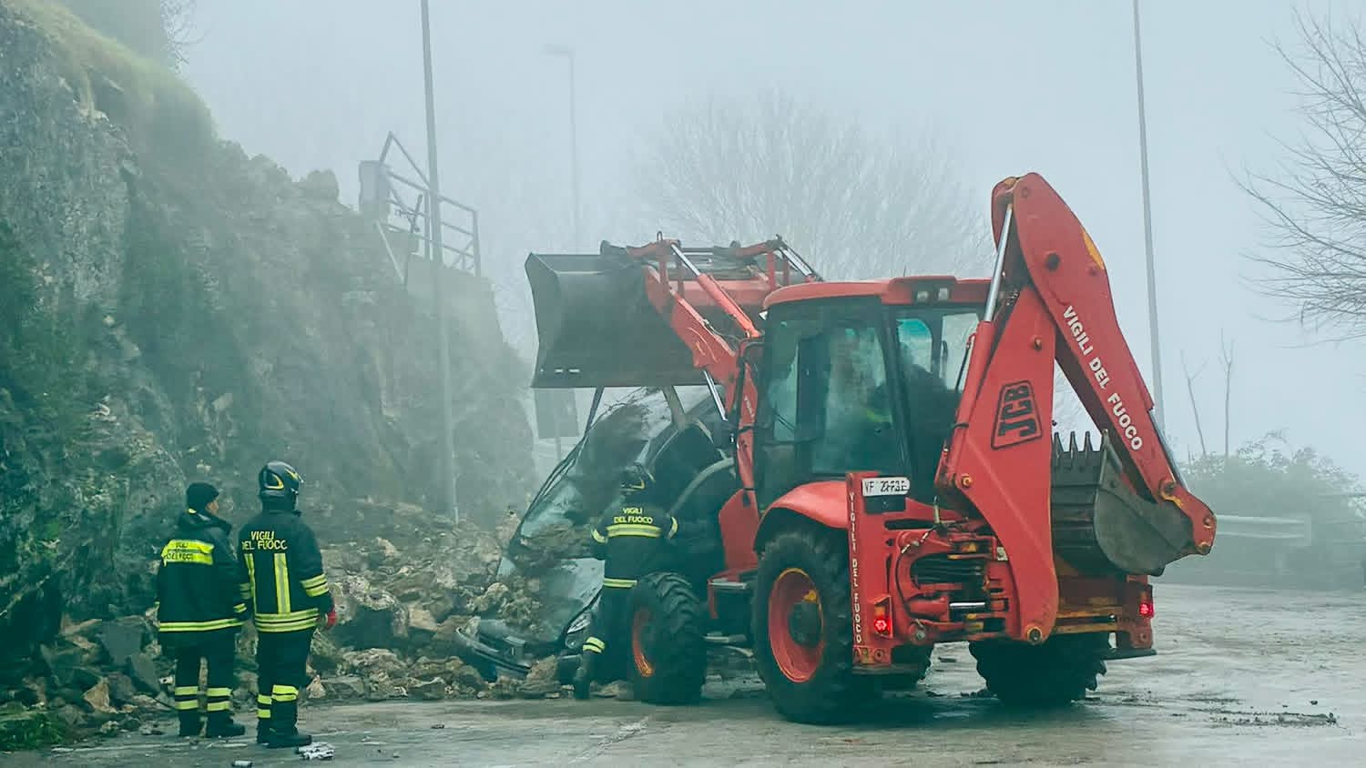 Castro dei Volsci – Maltempo: crolla muro contenimento, nessun ferito