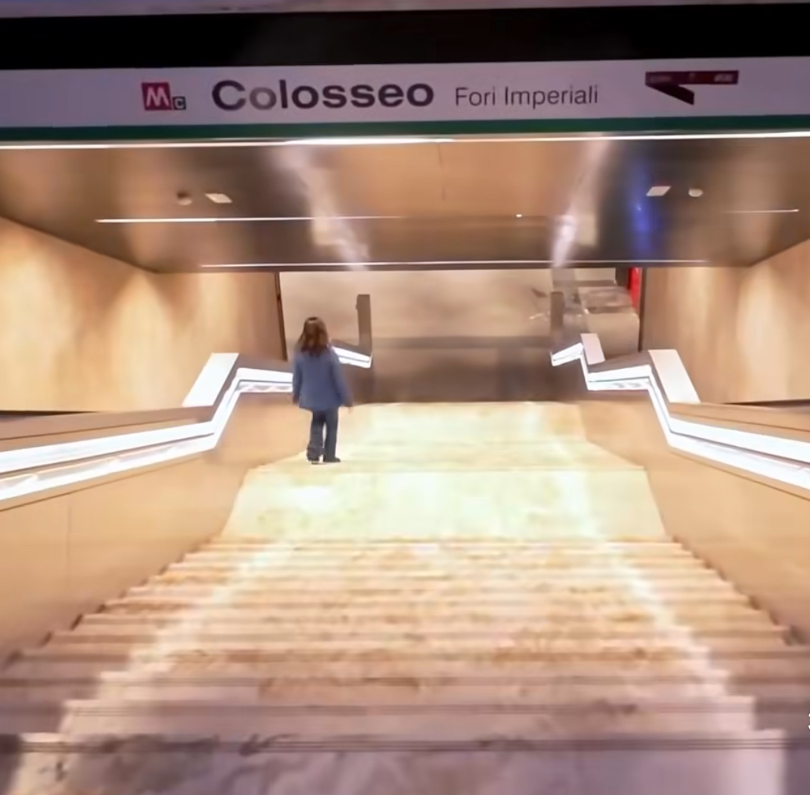 Roma: boom accessi a fermata Colosseo metro C, 420mila in un mese