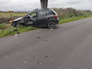 Tuscania, scontro sulla Litoranea: due feriti e traffico in tilt