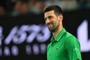 Australian Open – Infinito Djokovic, standing ovation: Sinner abdica, Nole in finale