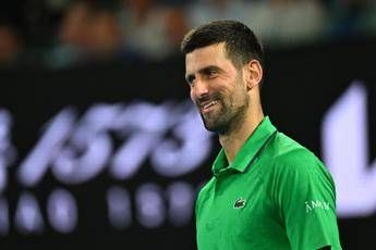 Australian Open – Infinito Djokovic, standing ovation: Sinner abdica, Nole in finale