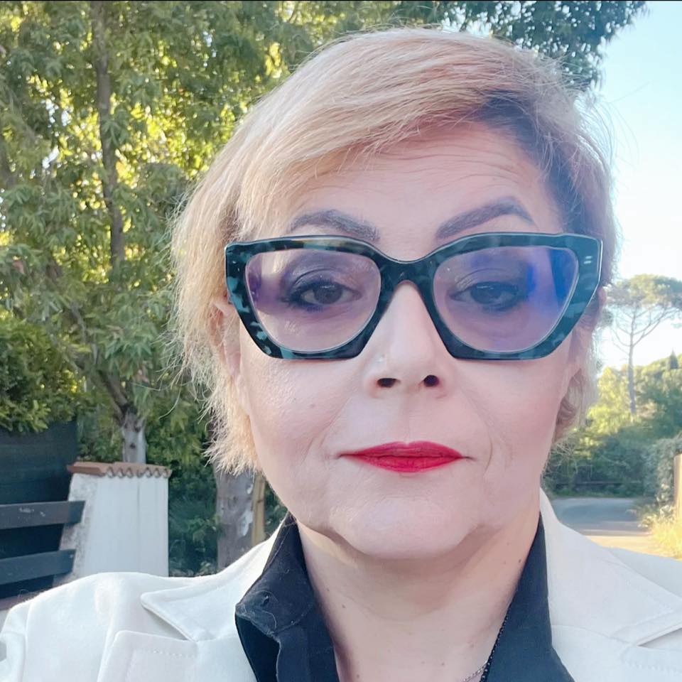 Civitavecchia – Oggi l’ultimo saluto alla dottoressa Claudia Dezzi, trovata senza vita nella sua abitazione