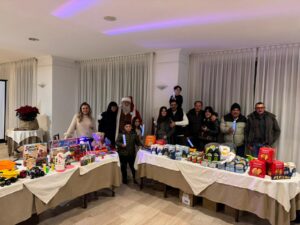 Montefiascone – Fratelli d’Italia completa la consegna dei beni raccolti per il “Natale Solidale” a Caritas e Parrocchia