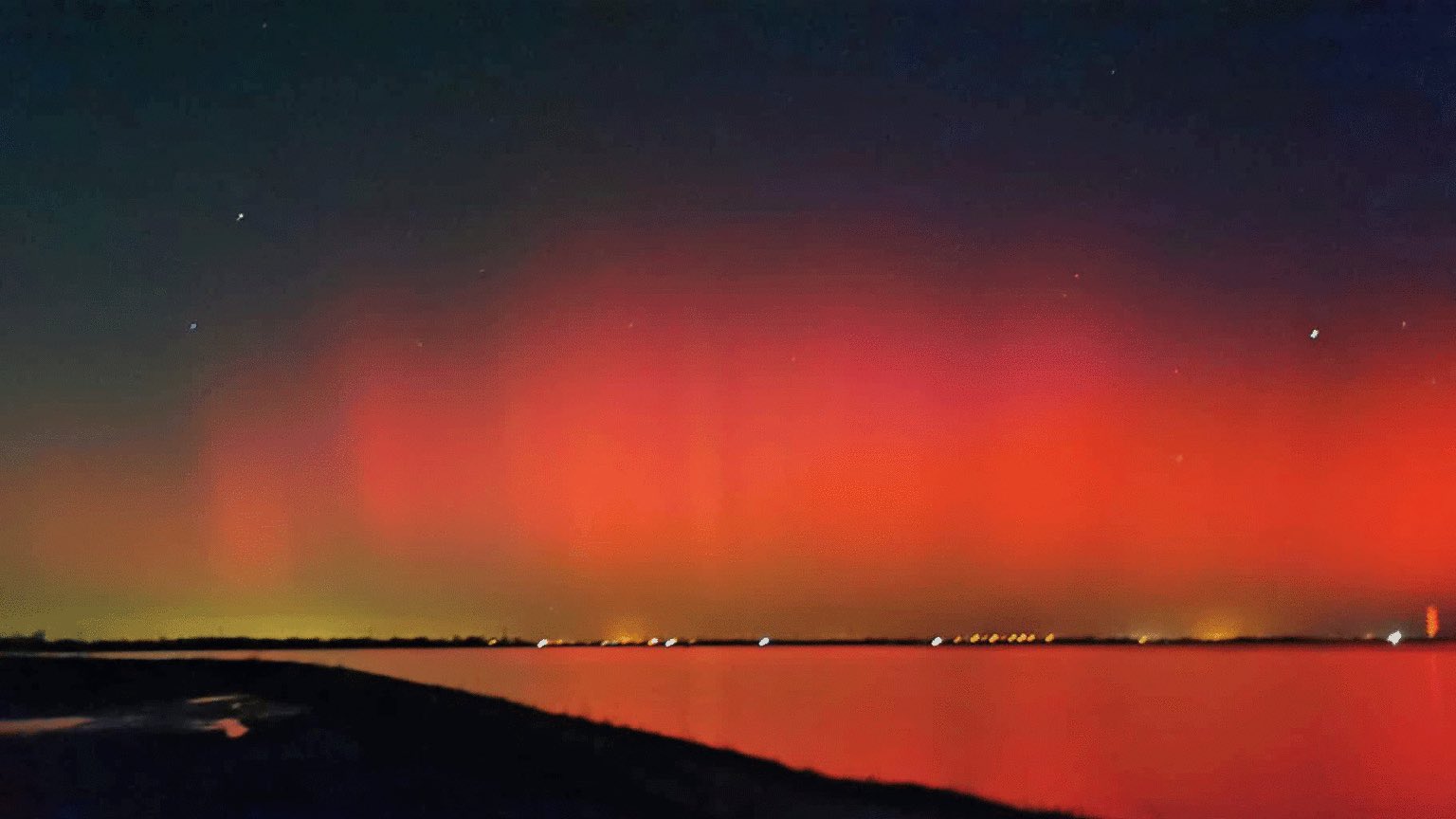 Nord Est come l’Islanda: l’aurora boreale incanta Friuli e altre regioni italiane (FOTO e VIDEO)