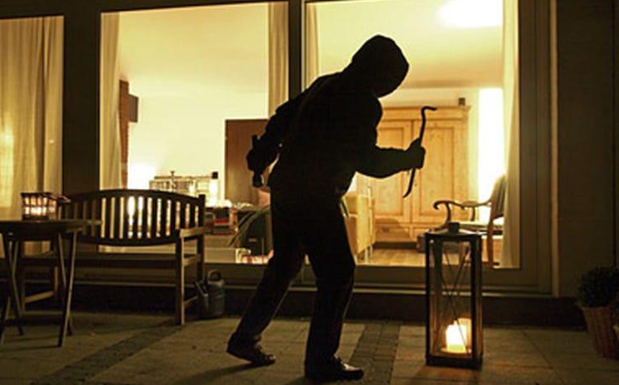 Viterbo – Doppio tentato furto nella notte, ladri in azione in città