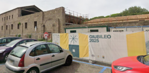 Viterbo – Ex scuderie papali, emergono strutture murarie nel cantiere. Floris: “Ritrovamenti di epoca recente”