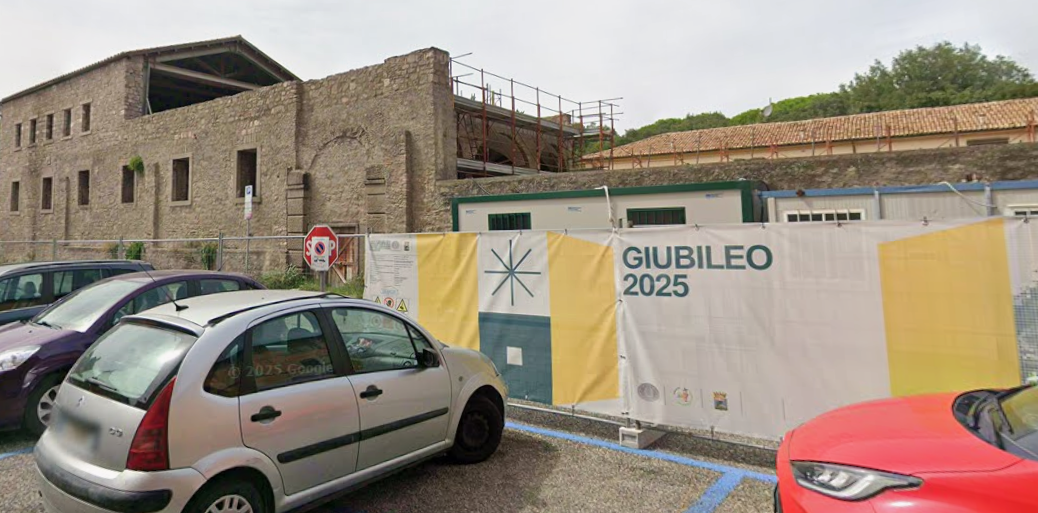 Viterbo – Ex scuderie papali, emergono strutture murarie nel cantiere. Floris: “Ritrovamenti di epoca recente”