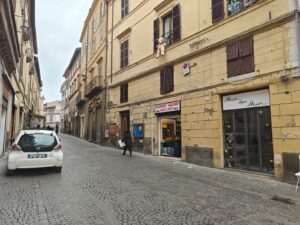 Viterbo – Tentato furto in via Roma, diminuisce ancora la percezione di sicurezza dei commercianti