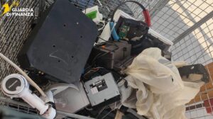 Cerveteri – Trasporta abusivamente 850 chili di rifiuti pericolosi, denunciato trasportatore