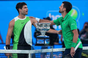 Australian Open – Manifesto Alcaraz: ribaltato Djokovic, trionfo storico