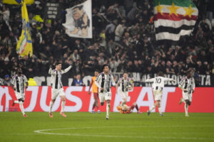Champions – La notte dell’orgoglio Tricolore: standing ovation Juve, mission impossible Dea