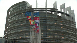 Dal Parlamento Ue semplificazioni per le imprese a media capitalizzazione