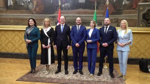 Camera, Fontana riceve una delegazione del Gruppo di amicizia Serbia-Italia