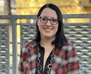 Borghi a rischio di spopolamento? Non Cortemilia, grazie alla gestione imprenditoriale di Paola Veglio