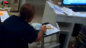 Peculato e circonvenzione di incapaci, 8 arresti alle porte di Roma