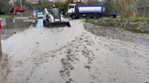 Frane e smottamenti a Catanzaro, carabinieri impegnati in tutta la provincia