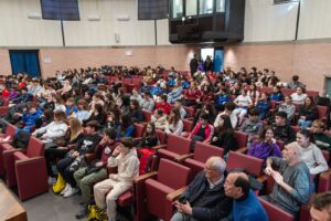 Civitavecchia – Prima la mostra, quindi l’opera: “Storie dei Giusti dello Sport”, valori e generazioni al Pincio