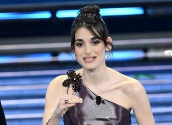 Sanremo, Pilar Fogliati porta sul palco fa l’aristocratica Uvetta: “Ma voi fate questo come lavoro?”