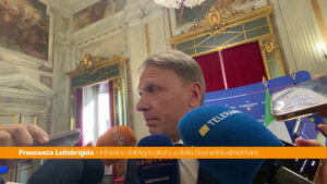 Lollobrigida “Per il settore del vino non si registrano rischi di crisi”