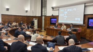 Industrie energivore, Urso all’Ue “Servono riforme radicali, subito”