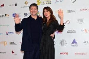 sanremo-2026-virginia-raffaele-e-fabio-de-luigi-al-cinema-con-un-bel-giorno