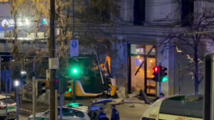 Tram deraglia a Milano, 2 morti e diversi feriti