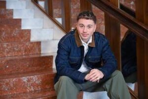 Sanremo 2026, Sayf chi è: le origini, l’amore per Genova, il ‘paragone’ con Ghali