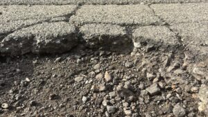 Viterbo – Voragine in via dei Monti Cimini, Ciambella presenta un’interrogazione: “Non possiamo sottovalutare il problema” (FOTO)