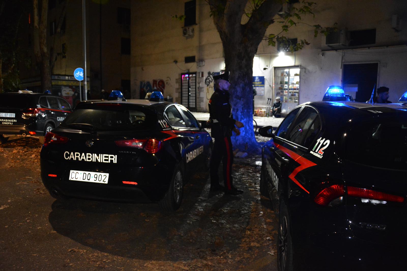 Roma – Droga nascosta in bocca o nelle fioriere: quattro arresti a Torpignattara