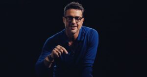 Fabrizio Corona denuncia Mediaset, gli impedirebbero di lavorare