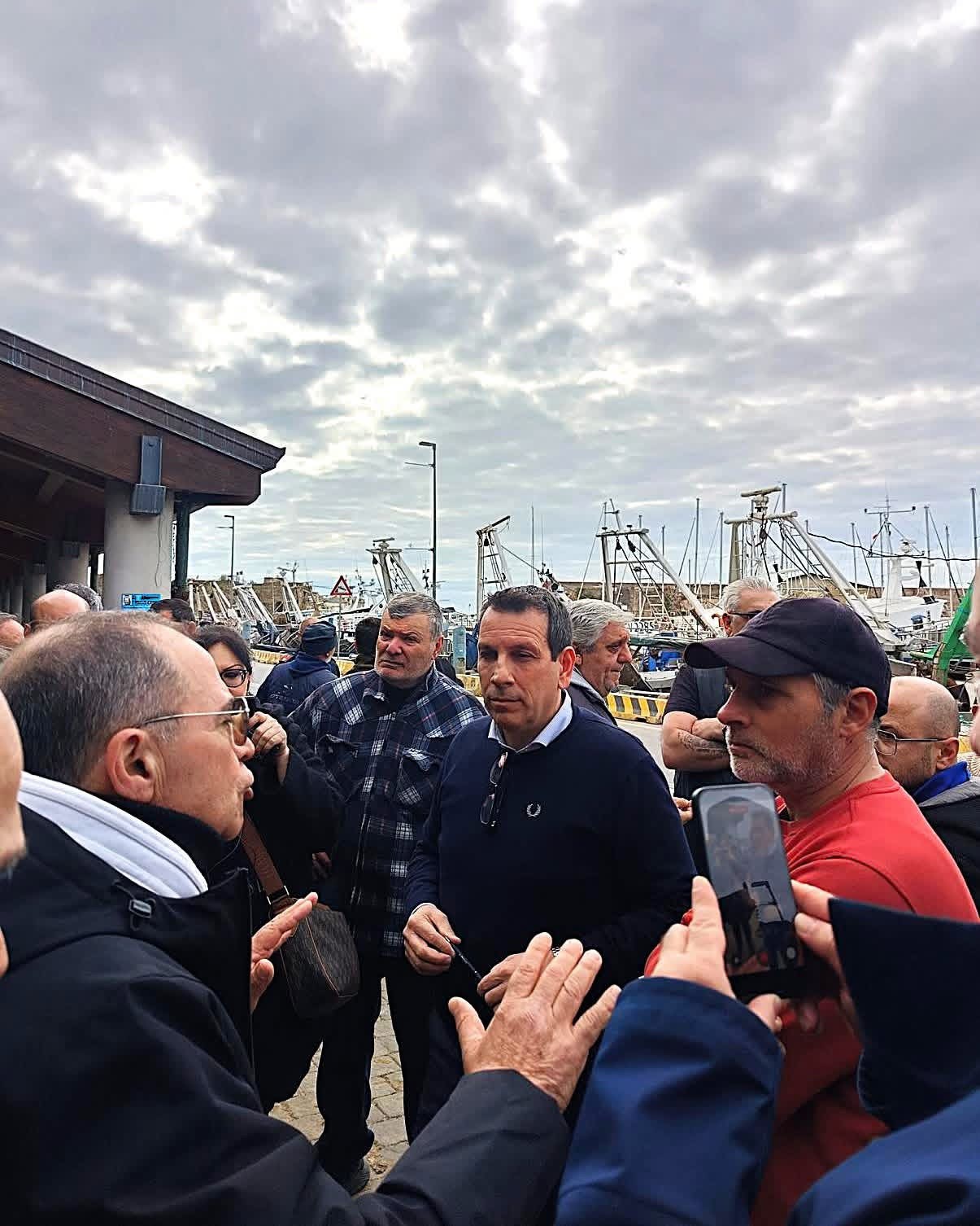 Pescatori di Civitavecchia: confronto serio, soluzione concreta e definitiva proposta dal presidente Latrofa