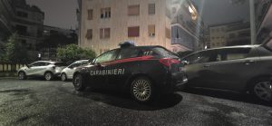 Roma – Incendi dolosi e spaccio: tre misure cautelari per i roghi di dieci auto