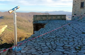 Tolfa – Crollo alla Rocca, avviate subito le verifiche tecniche per accelerare lavori