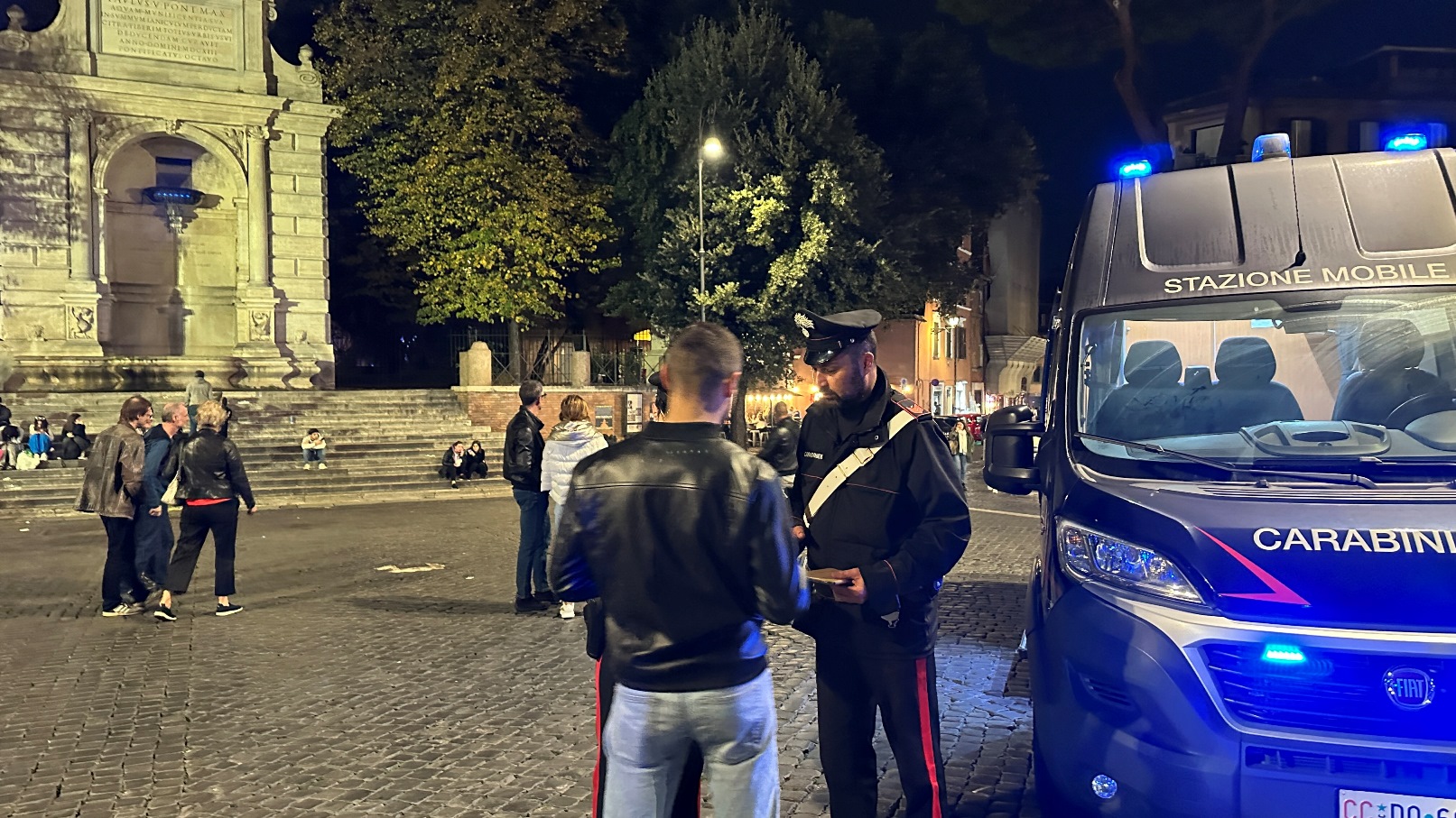 Roma – Controlli dei Carabinieri a Trastevere: 2 arresti e 6 denunce
