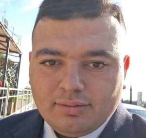 Tarquinia Lido – Sileoni attacca il Comune: “Strade distrutte, illuminazione scarsa e inadeguata, lungomare fatiscente”