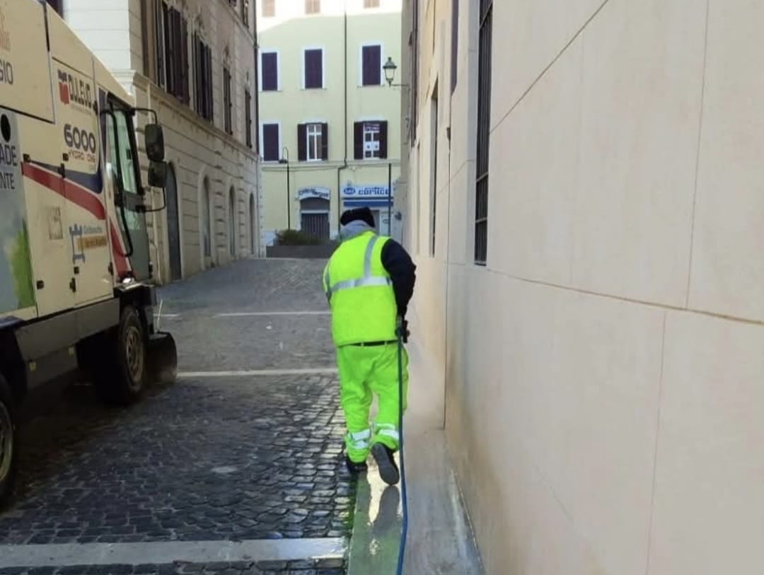 Civitavecchia e la battaglia al degrado: stamani intervento straordinario CPS al centro storico