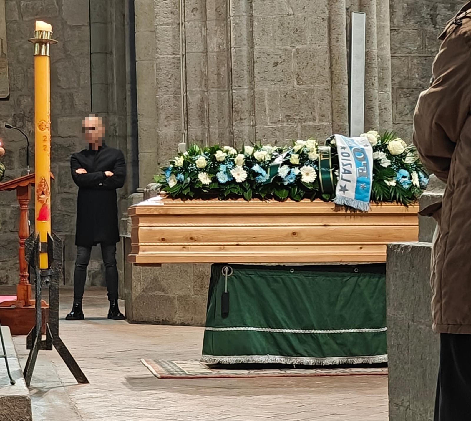 Viterbo – San Martino si ferma: l’ultimo coro per Giovanni, il “gigante” biancoceleste strappato alla vita