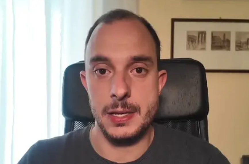 Civitavecchia – Andrea Lucidi libero: il giornalista torna a casa dopo l’arresto in Turchia