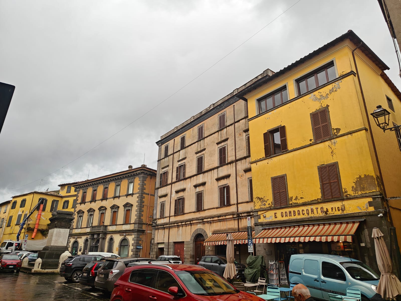 Bagnoregio – Controlli in un locale di pubblico spettacolo: quattro lavoratori in nero e irregolarità sulla sicurezza