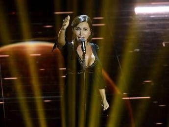 Serena Brancale omaggia la mamma, per la finale indossa il suo vestito