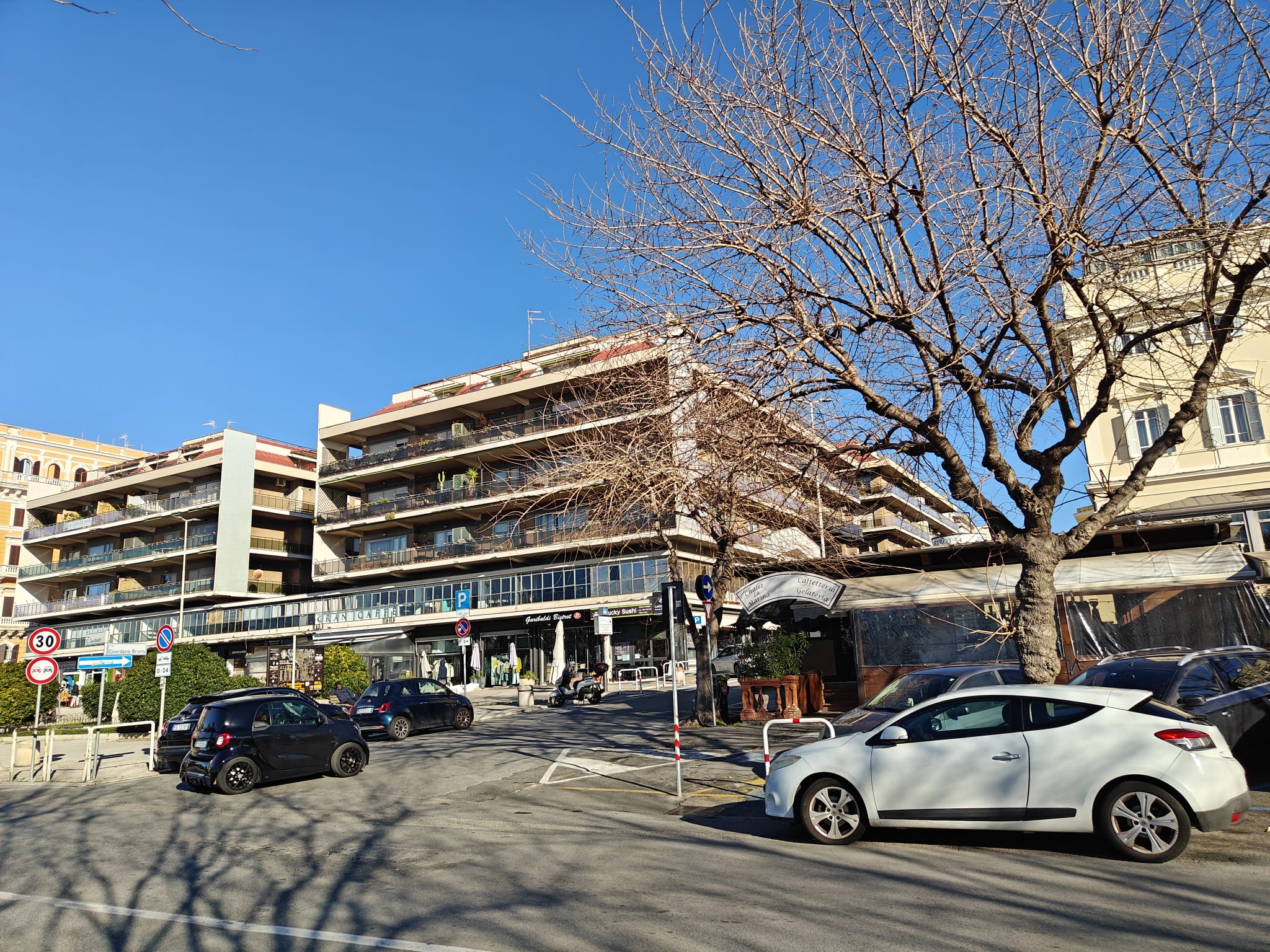 Civitavecchia – Eventi commerciali 2026, il Comune apre alle proposte: mercatini e iniziative da marzo a settembre