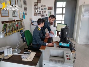 Corruzione nel cuore del Pontino: arresti e obblighi per funzionari pubblici e professionisti