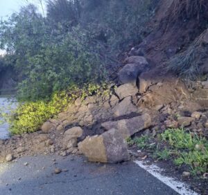 Viterbo – Frana sulla Cassia Sud all’altezza di Farine: traffico a senso unico alternato