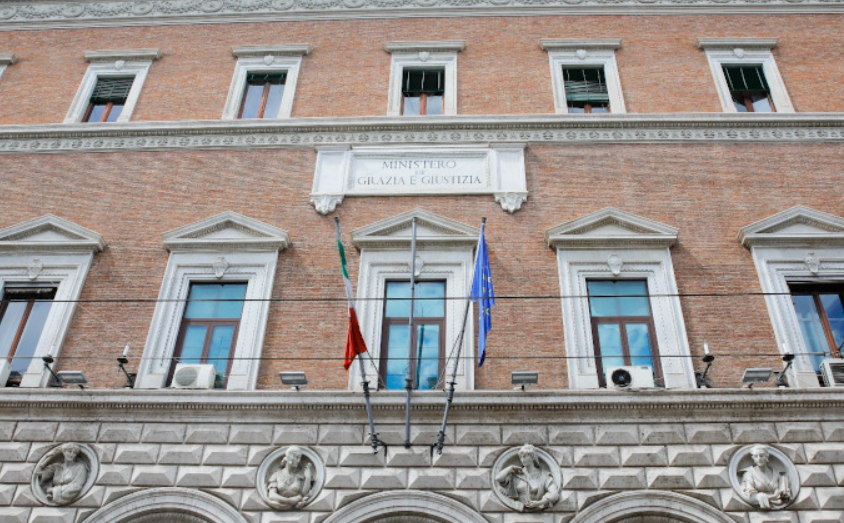 Roma – Tragedia durante l’allenamento di muay thai, 40enne perde la vita: aperta un’inchiesta