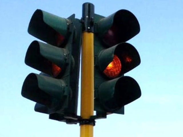 Civitavecchia – Sicurezza e vigilanza stradale, al ponte di San Gordiano già attivo semaforo photored