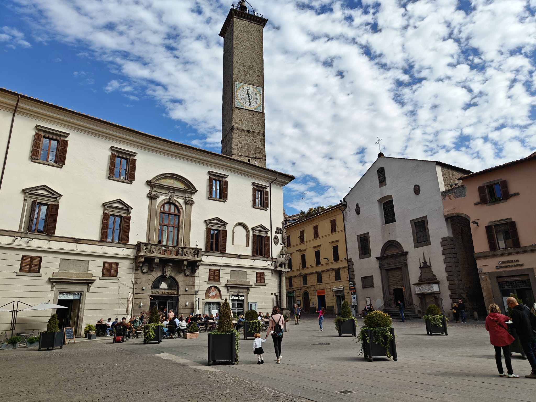 Vogue incorona Viterbo tra le mete più romantiche d’Italia. Ma siamo sicuri che sia merito dei “baci”?