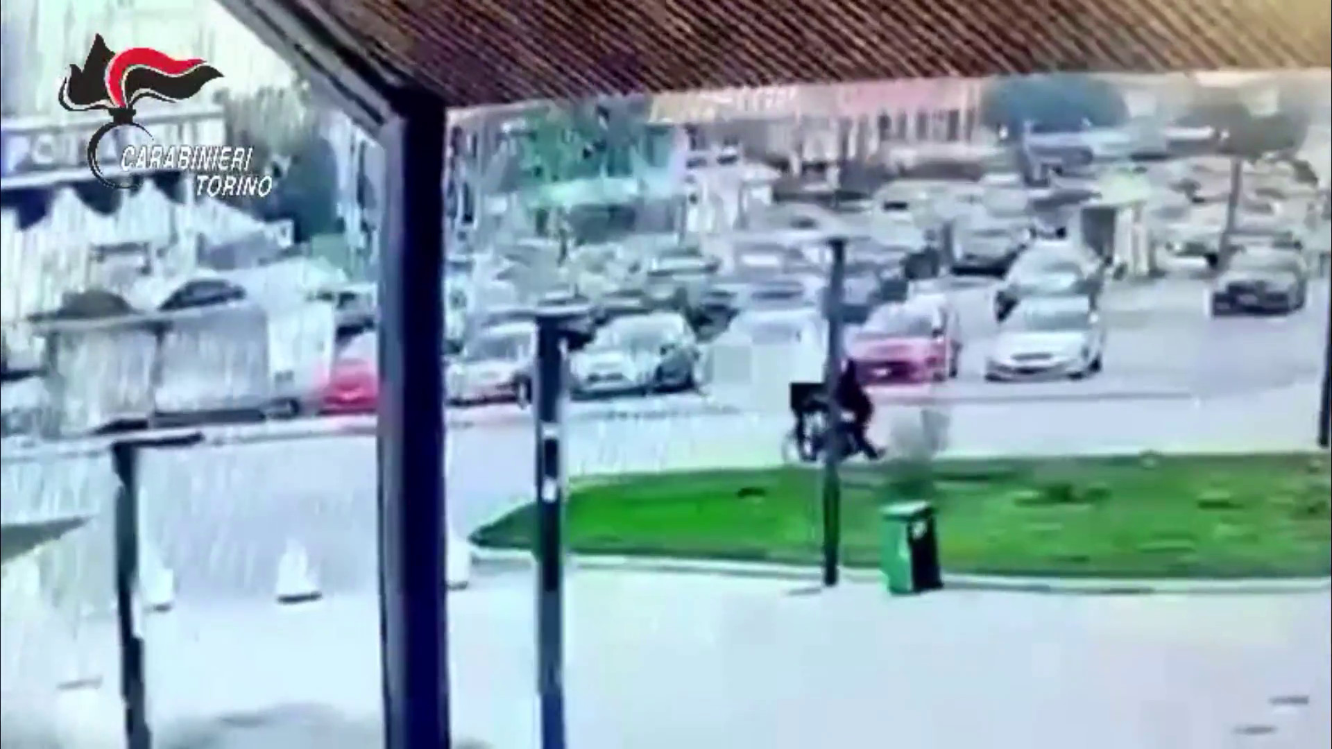 violenta-rapina-nei-confronti-di-una-donna-disabile-a-torino-fermato-un-23enne