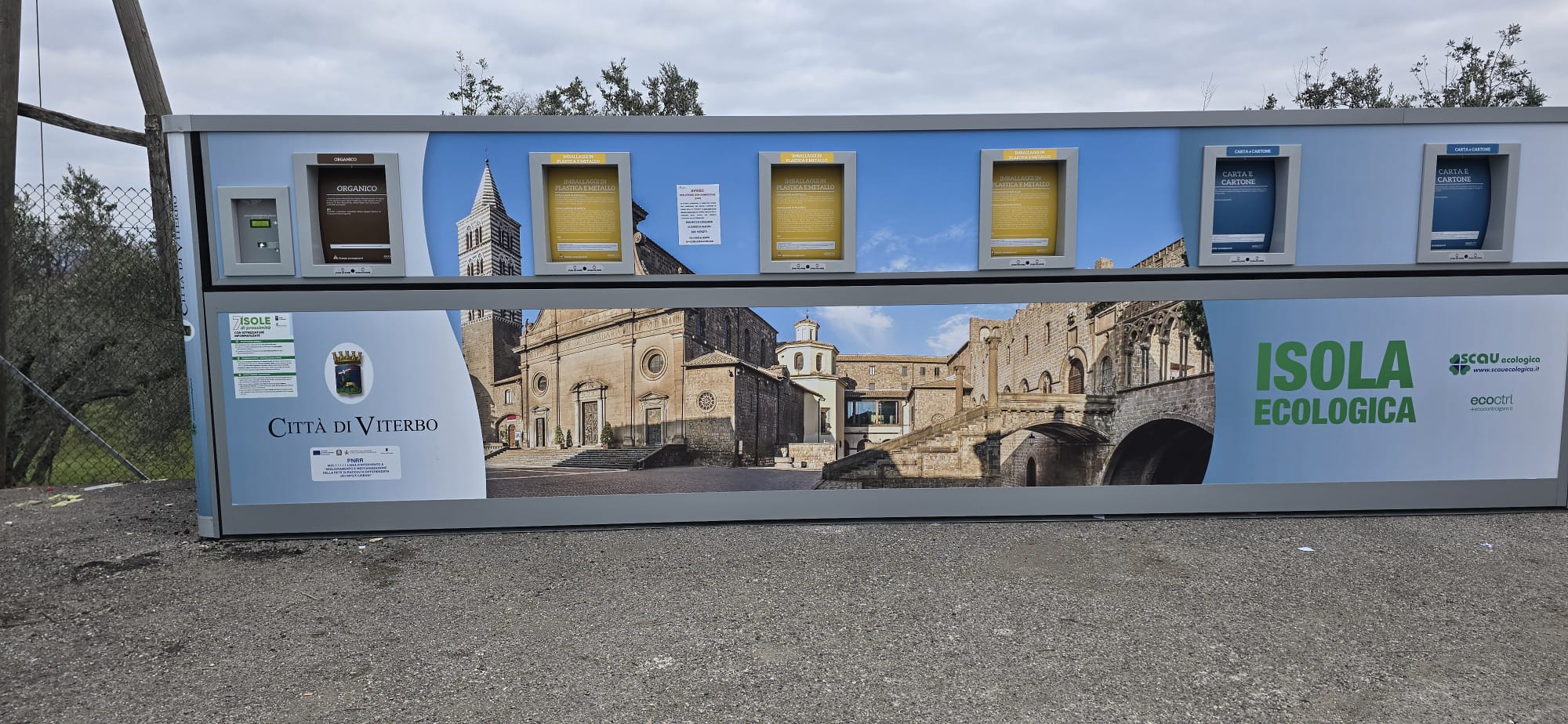 Viterbo – Disservizi alle nuove isole ecologiche automatizzate, la protesta dei residenti di Montigliano: “Funzionano a fasi alterne e malissimo”