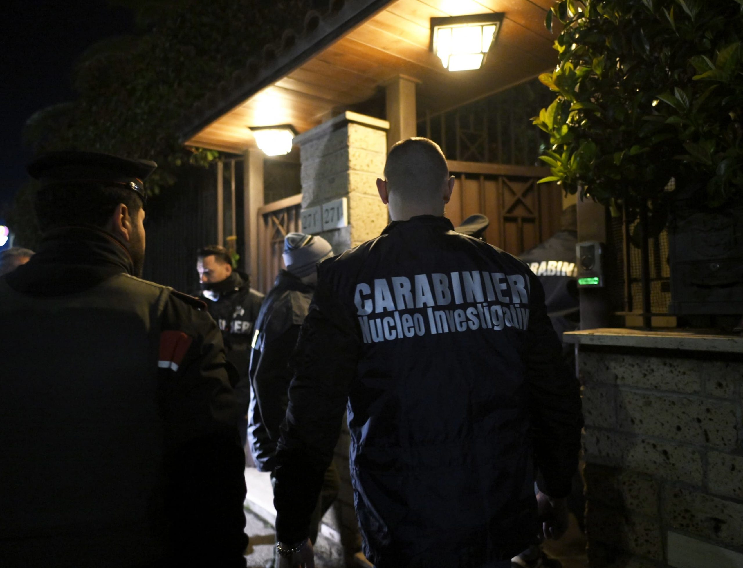 Roma – Carabinieri sequestrano beni per oltre 500mila euro a pericoloso narcotrafficante ai vertici dello spaccio di droga (FOTO)