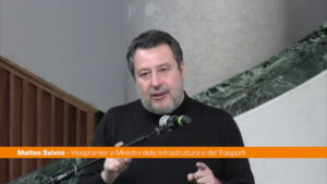 Salvini “Quanti fronti aperti prima che saltino bilanci di famiglie e aziende?”